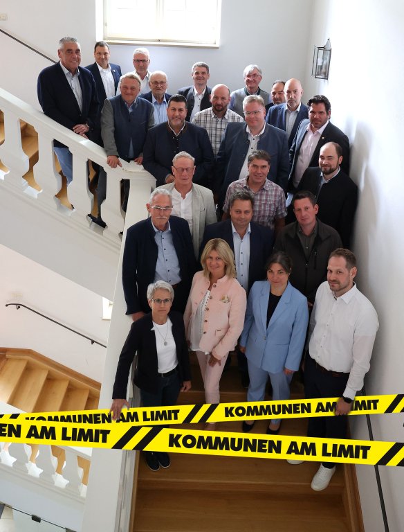 Gruppenbild Bürgermeister Freising Kommunen am Limit Gruppenbild Bürgermeister Freising Kommunen am Limit